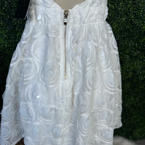 White textured open back dress nwt - Picture 7 of 12